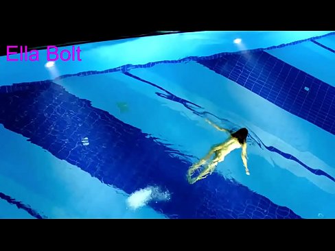 ❤️ මට නැරඹීම නැවැත්විය නොහැක, තරුණ රන්වන්තිය ELLA BOLT නිවාඩු නිකේතනයේ තටාකයේ නිරුවතින් පිහිනීමට හසු විය ❤️❌ අසභ්‍ය වීඩියෝව අපෙන්% si.8kpornvids.ru% ❤